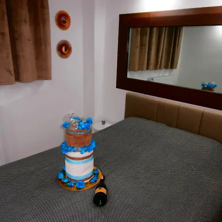 Sweet And Luxury Center Artflat *